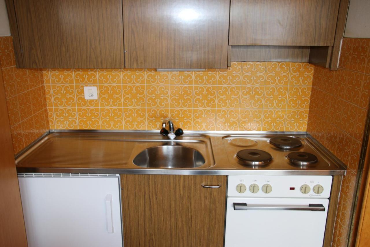 Combyre Comfortable & Center Apartements ヴェゾナ エクステリア 写真